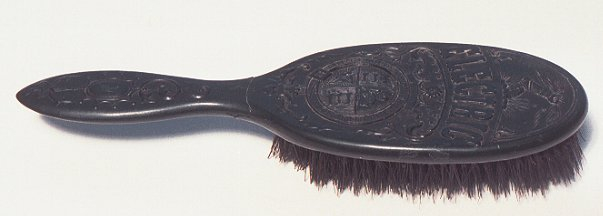 1890 Hair brush